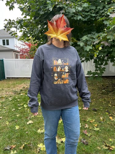 Customer photo review of SWEATSHIRT FANTÔMES LIVRES