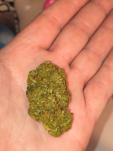 Customer photo review of White Rhino THCA Flower