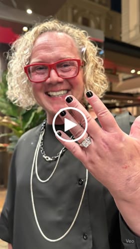 Customer video review of The Lunette Edge | E.W. Emerald