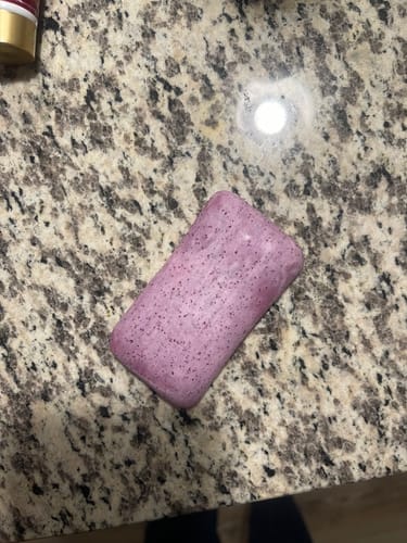 Customer photo review of Fair & White Miss White Beauty Active Exfoliating Soap 200gr / 7 Oz