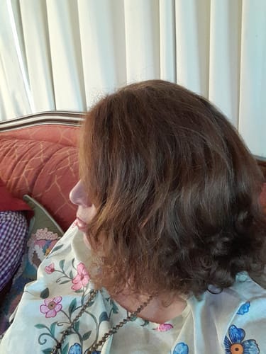 Reseña con foto de un cliente sobre Henna Jamila Hair - Cobrizo Natural y Duradero 👩🏼🦰