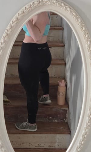 Customer photo review of Vivid Full Length Legging