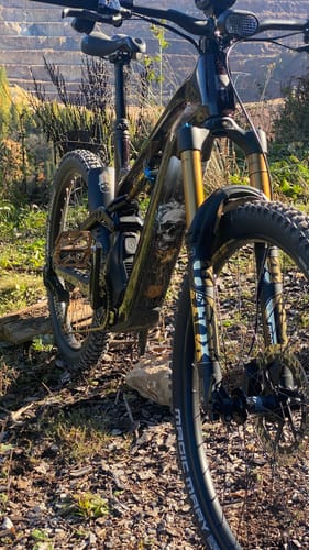 Customer photo review of Totenkopf Krone - Akku Abdeckung Cover Sticker Universal / Schutzfolie / für alle E-Bikes, Cube co.