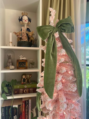 Customer photo review of Large Moss Green Velvet Bow