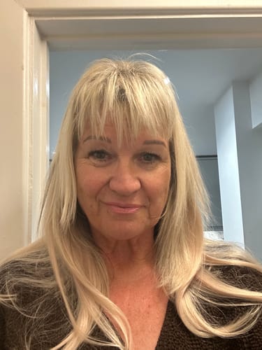 Customer photo review of Remy Human Hair Invisible Wire Extension - Summer Blonde