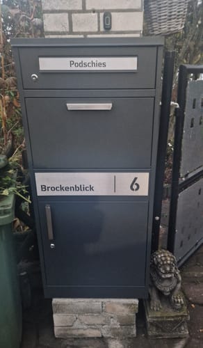 Customer photo review of Variante: mit Namensschild am Briefschlitz