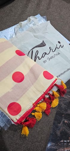 Customer photo review of Enchanted Wings (Mul Mul Printed Sarees)