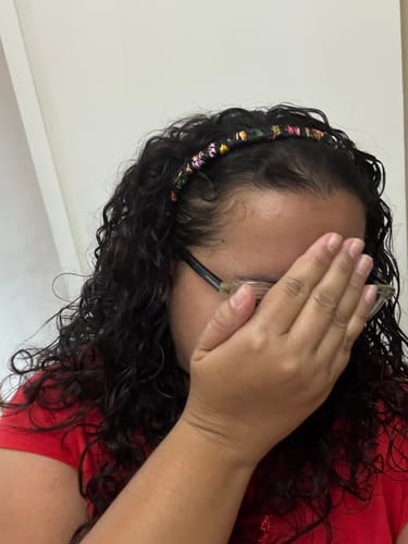 Customer photo review of Onyx Comfort Curve™ Silk Headband