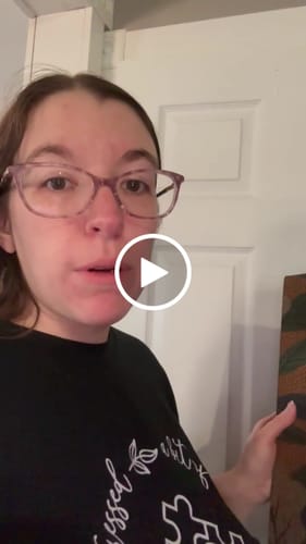 Customer video review of Peonies - Luxury Cat Scratching Board