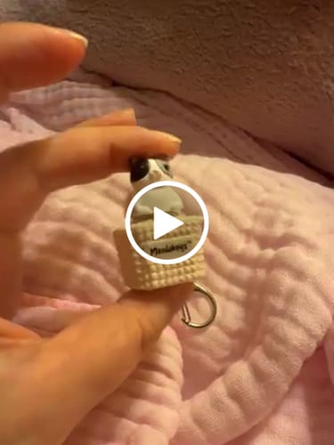 Customer video review of Meowkey - Fidget Toy that Meows!