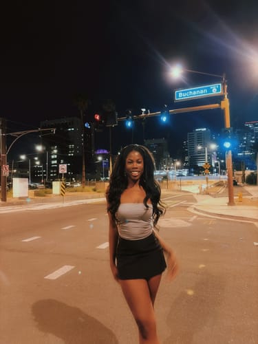 Customer photo review of CurlyMe Kinky Straight Virgin Human Hair Bundles with Lace Frontal Natural Black