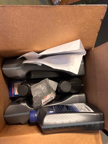 Customer photo review of Suzuki Outboard Complete Oil Change Kit - DF150/175/200/225/250