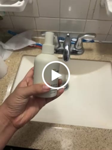 Customer video review of Curl Refresh Spray