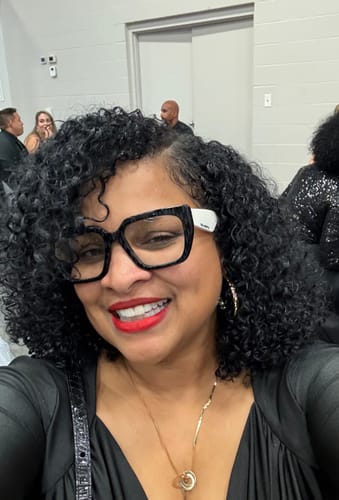 Customer photo review of Tropical Oasis Anti-Humidity Firm Hold Hair Gel