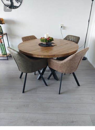 Customer photo review of Brione Draaibare Eetkamerstoel - Groen