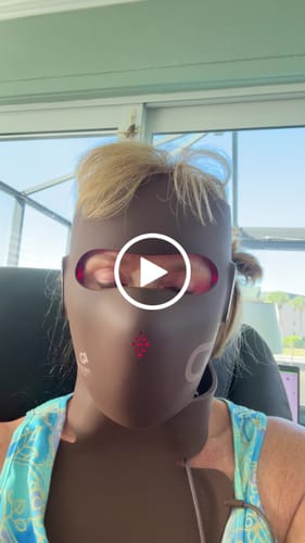Customer video review of JOVS LED Light Neck & Chest Mask