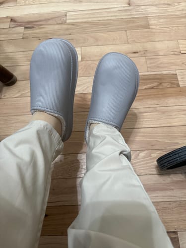 Customer photo review of Cushion Slides with Fur - Cloud Slides