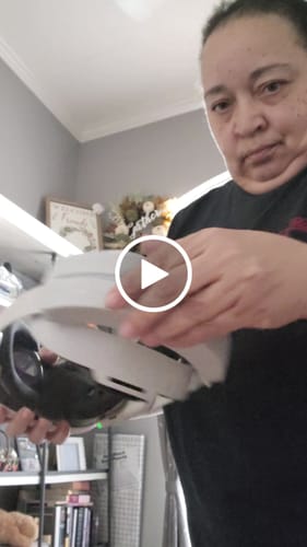 Customer video review of Comfort Strap with Battery Pack