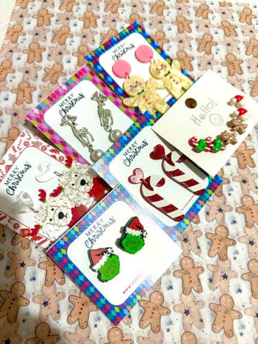 Customer photo review of Aretes de Santa con calcetines