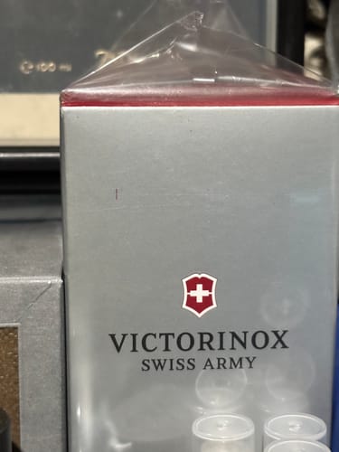 Customer photo review of Victorinox Swiss Army Classic EDT 100ml