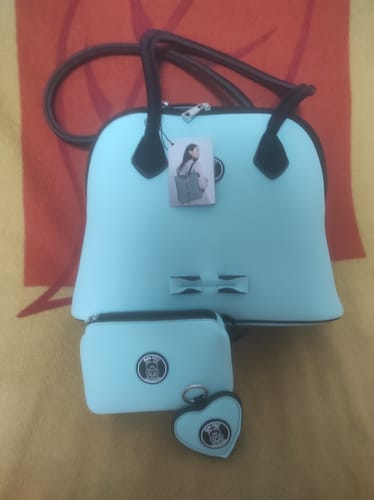 Veronica C. review of Borsa Bugatti Grace (anche Mini) image 1 out of 1