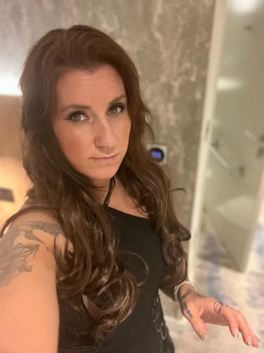 Customer photo review of Clip in Volume Bouncy - 20" - Easilocks - HD Memory Fibre Technology - 180g of Full Volume Hair - Heat-Resistant Up to 150 degrees