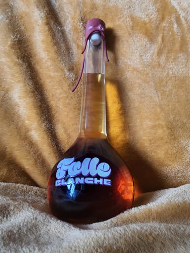 Customer photo review of "La Folle Blanche" - Pièce Unique Millésime 2012 - Édition Limitée 711 Bouteilles