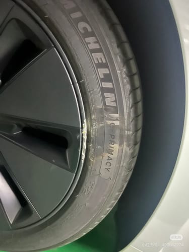 Customer photo review of Aluminum Alloy Wheel Rim Protector for All Brand Vehicles (4 PCS)