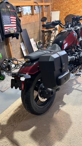 Customer photo review of 15L - Outlaw Quick Mount Medium BMW R12 Hard Solo Saddlebag (Right Only)