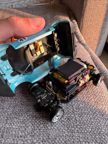 Claudio P. review of SNT MG044 1:43 MIX GO Series Car Remote Control Version(Lead time:1-5 days) image 1 out of 5