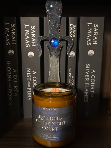 Customer photo review of High Lord | Sarah J Maas | ACOTAR Candle