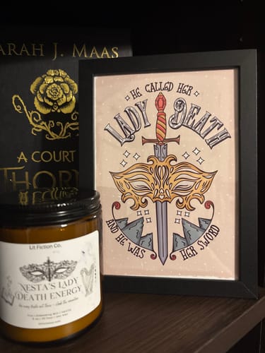 Customer photo review of Nesta’s Lady Death Energy | ACOTAR Candle – A Candle for the Unrelenting | 8 oz Wood Wick Soy Candle