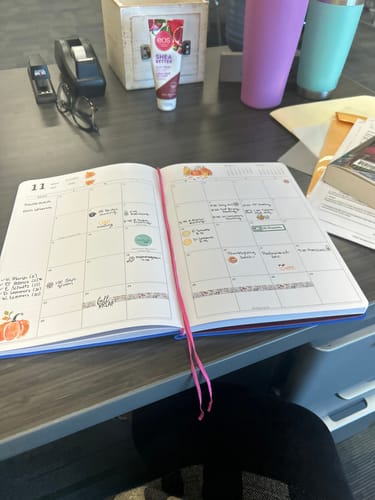 Customer photo review of FINAL SALE: 2025-2026 | The Mae Planner | Neon Sky (horizontal bookbound)