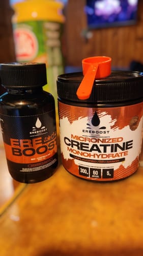 Reseña con foto de un cliente sobre EREBOOST | 60 Cápsulas