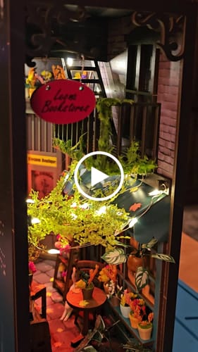 Customer video review of Dreamy MiniAlley - Booknook DIY kit