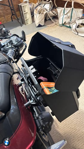Customer photo review of 15L - Outlaw Quick Mount Medium BMW R12 Hard Solo Saddlebag (Right Only)