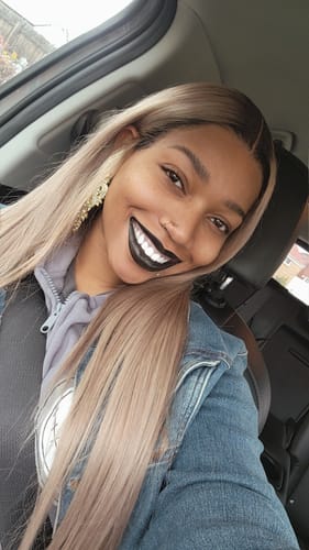 Customer photo review of CurlyMe 613 Blonde Human Hair Wig Body Wave Lace Front Wigs Pre Plucked