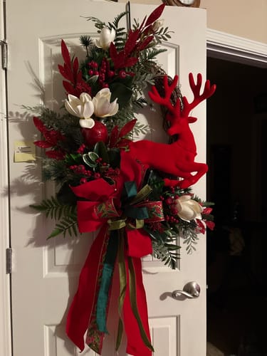 Customer photo review of Crimson & Magnolia Elegance Wreath
