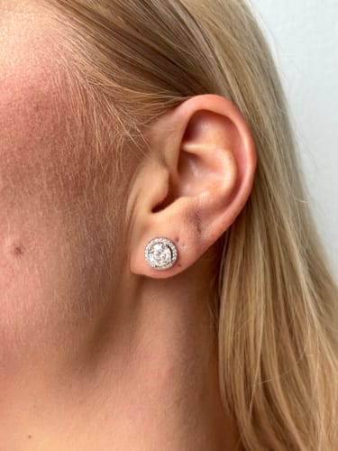 Customer photo review of Lueur Earrings