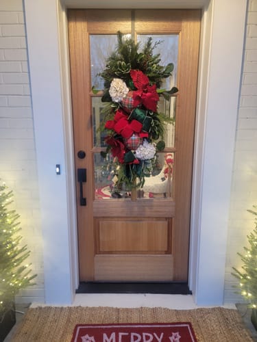 Customer photo review of Traditional Tartan Christmas Teardrop Swag