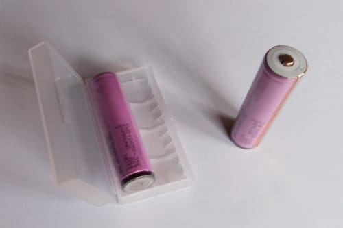 Customer photo review of Samsung 35E 18650 3500mAh 8A Battery - Protected Button Top