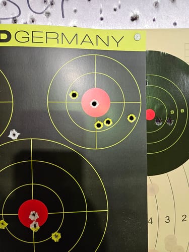 Customer photo review of SHIELD Splatter Targets 10er Pack 45x30cm - 02