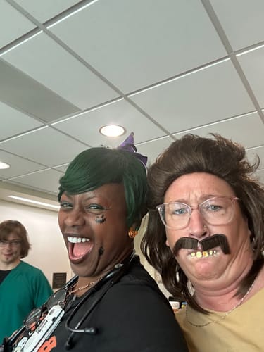 Customer photo review of Sensationnel Dashly Synthetic Full Wig - Unit 11