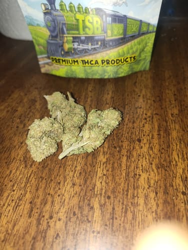 Customer photo review of Skunk Junction