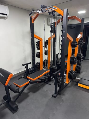Customer photo review of Estação De Musculação Mega Rack Full Com Polia Móvel Flutuante
