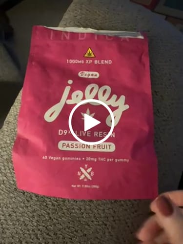 Customer video review of Jelly D9XP Live Resin Gummies