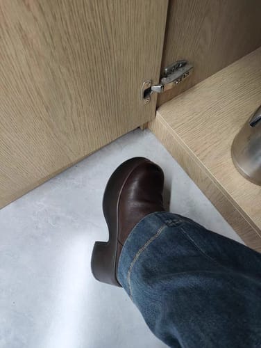 Customer photo review of Genuine Leather Waterproof Platform Chelsea Boots