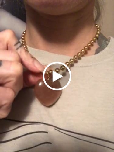 Customer video review of SUNSTONE BALL CHAIN NECKLACE