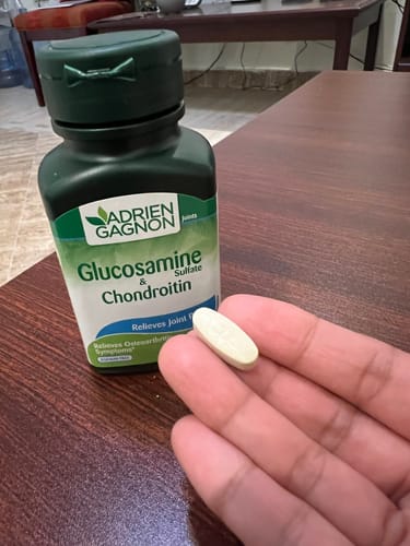Customer photo review of Adrien Gagnon Glucosamine 500mg Chondroitin Sulfate 400mg Tab 30s