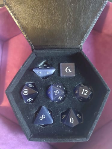 Customer photo review of Katzenauge dark purple